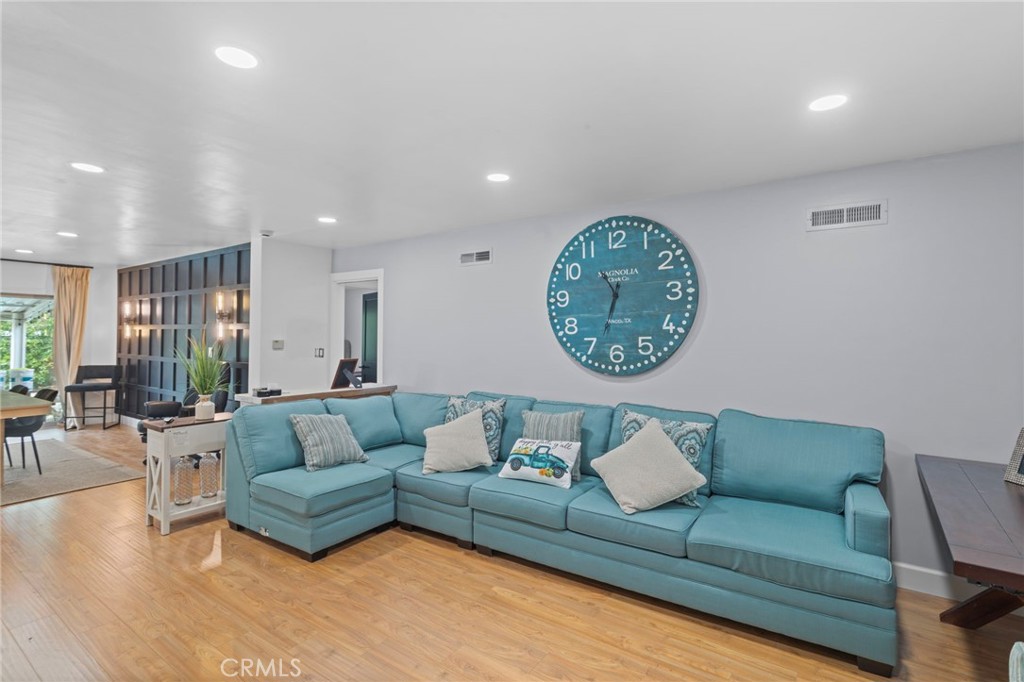 MLS #SB25258817 image #6