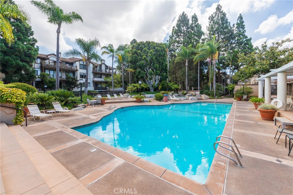 MLS #SB25220352 image #11