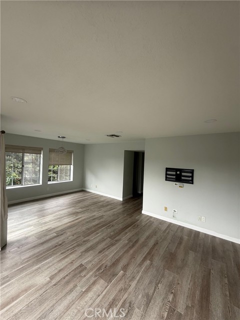 MLS #SB25259564 image #9