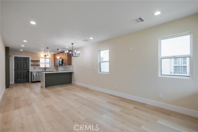 MLS #SB25259611 image #2