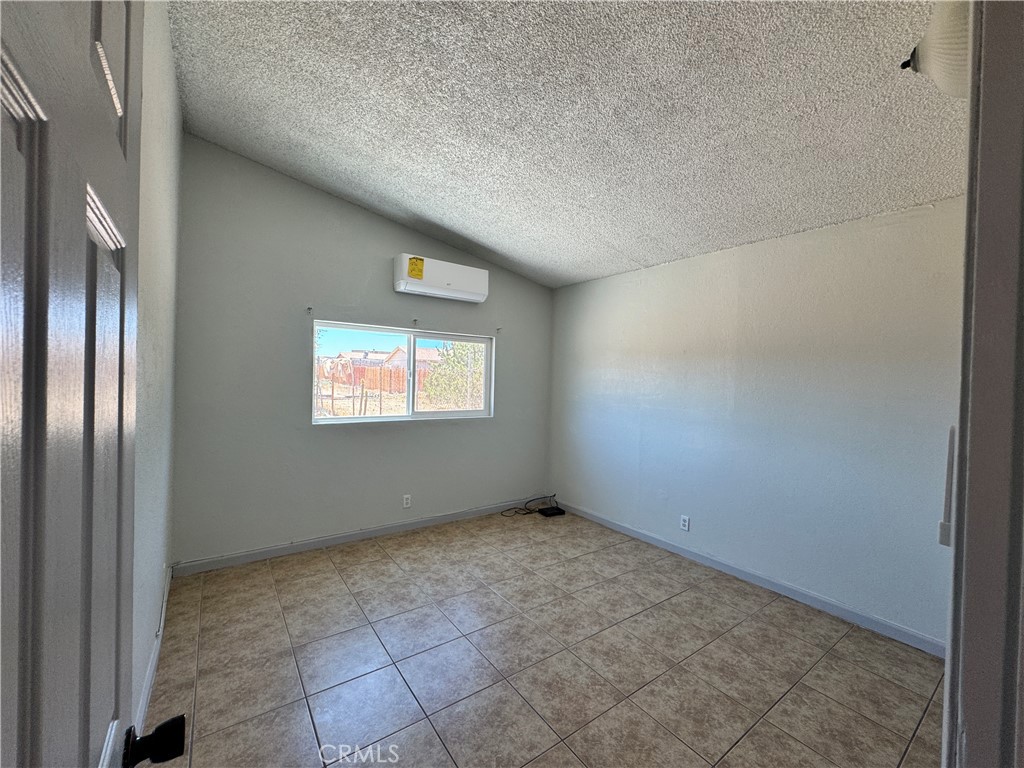 MLS #SB25259710 image #8