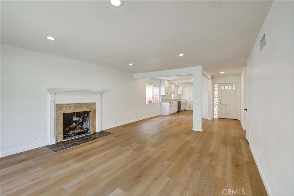 MLS #SB25223870 image #5