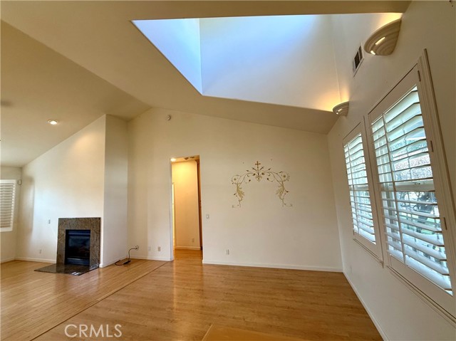 MLS #SB25261034 image #4