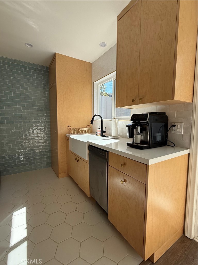 MLS #SB25261161 image #7