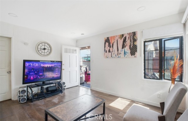 MLS #SB25261370 image #2