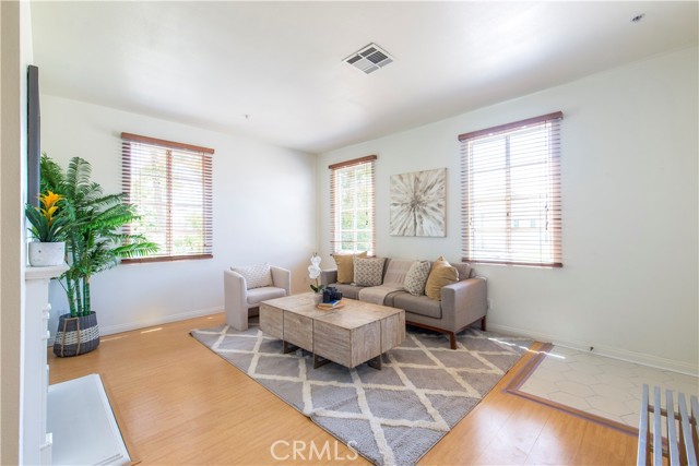 MLS #SB25261447 image #9