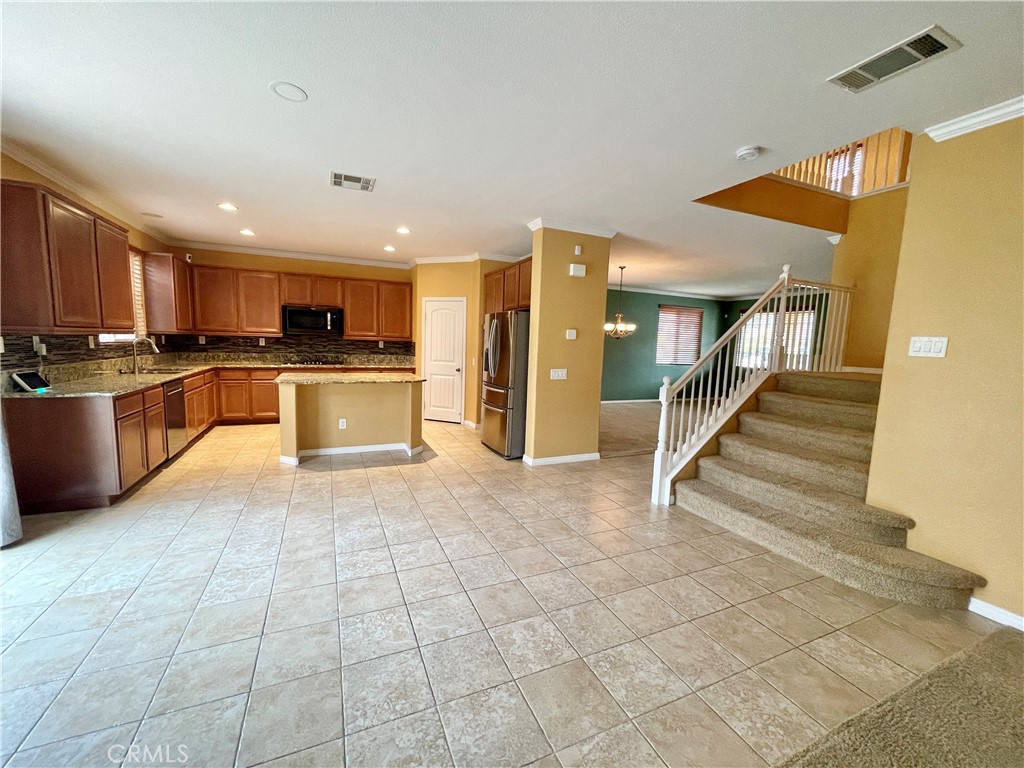 MLS #SB25261533 image #3