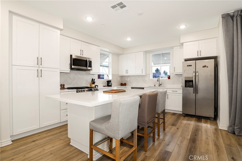 MLS #SB25261734 image #0