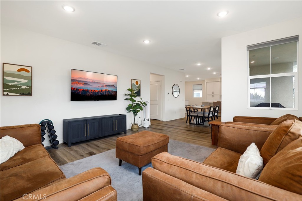 MLS #SB25261734 image #11