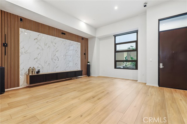 MLS #SB25261986 image #4