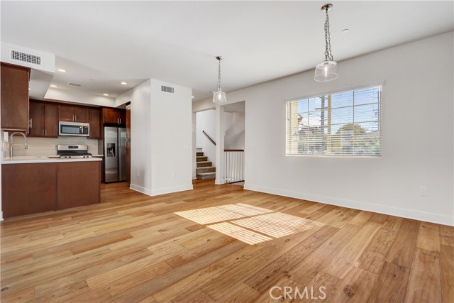 MLS #SB25262085 image #11