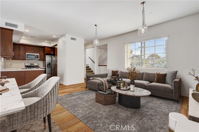 MLS #SB25262085 image #3