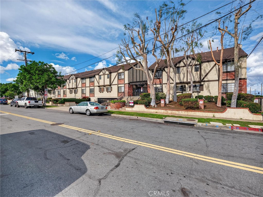 MLS #SB25262134 image #1