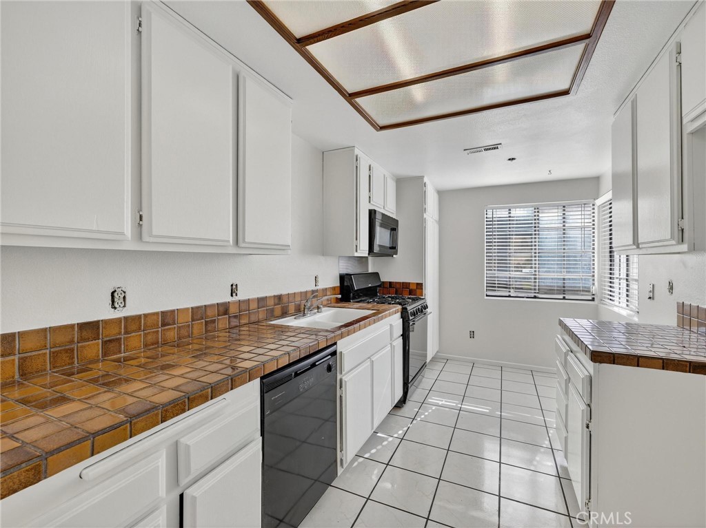 MLS #SB25262134 image #11