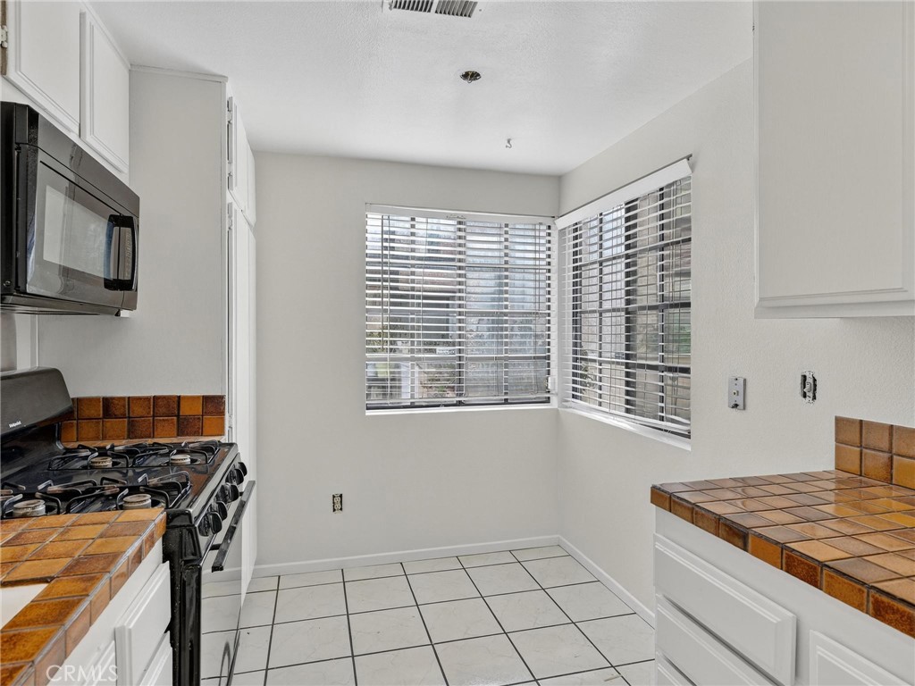 MLS #SB25262134 image #12