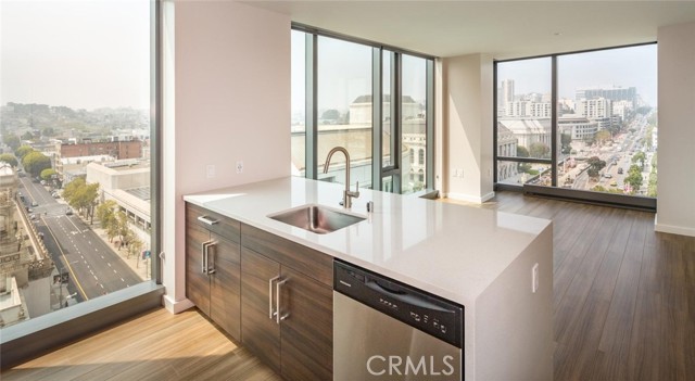 MLS #SB25262257 image #8