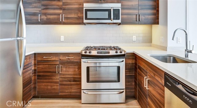 MLS #SB25262262 image #2