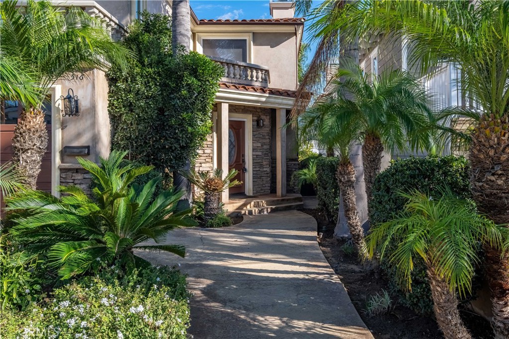 MLS #SB25262336 image #1