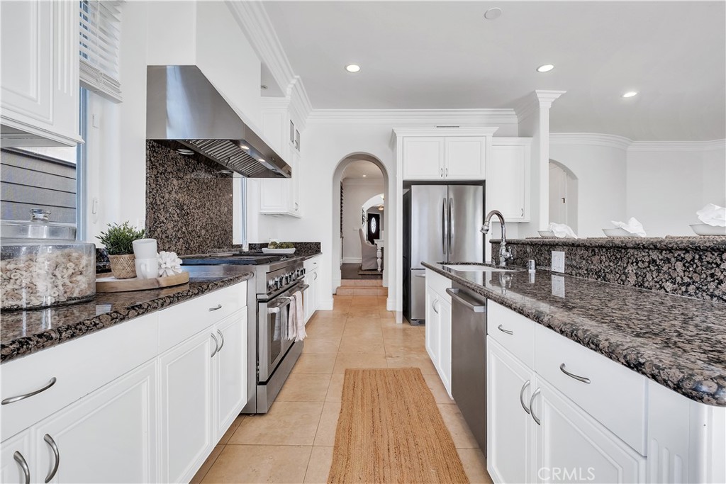 MLS #SB25262336 image #17