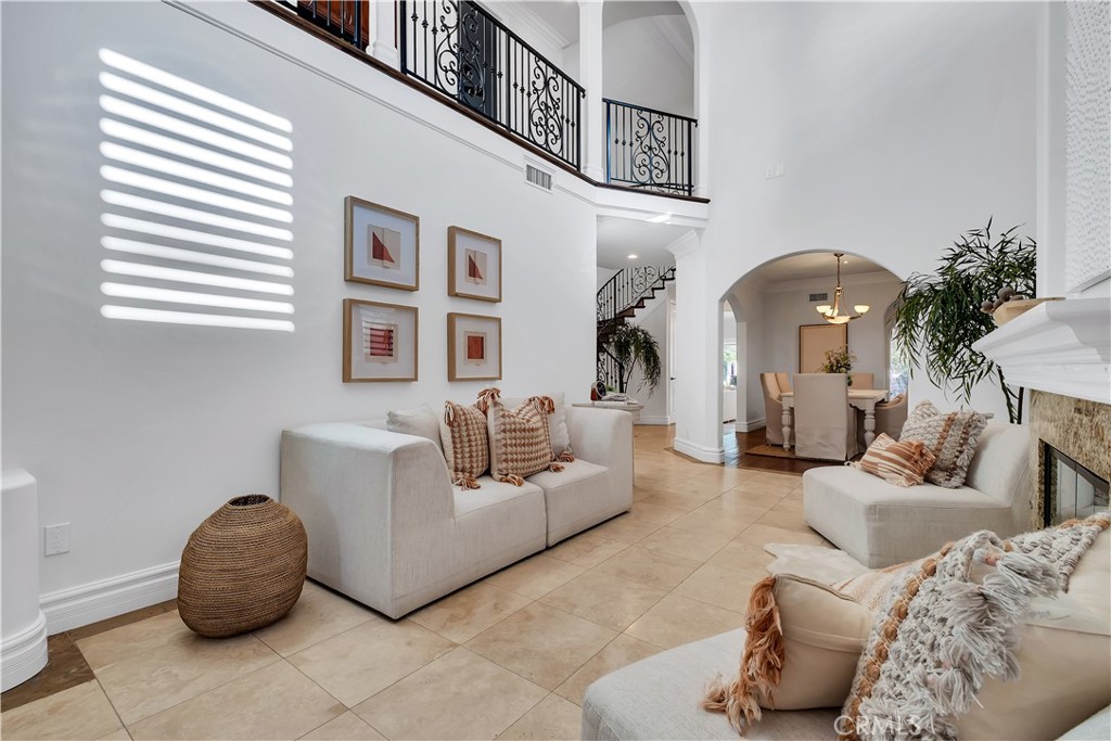 MLS #SB25262336 image #4