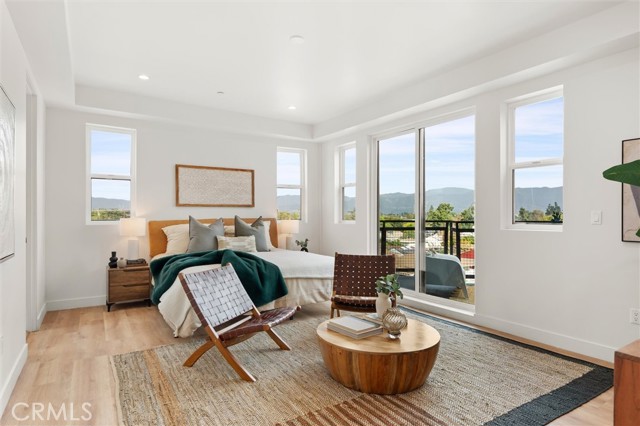 MLS #SB25262547 image #1