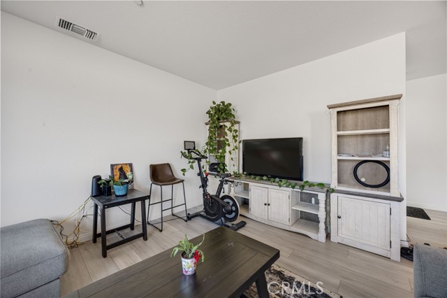 MLS #SB25262614 image #6