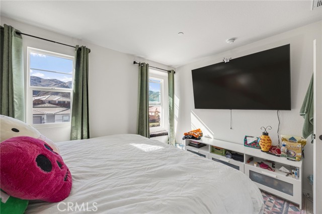 MLS #SB25262614 image #8