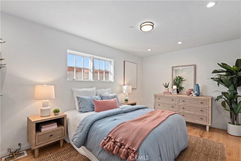 MLS #SB25262691 image #17