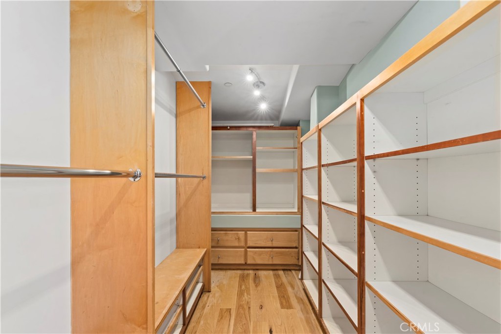 MLS #SB25262691 image #8