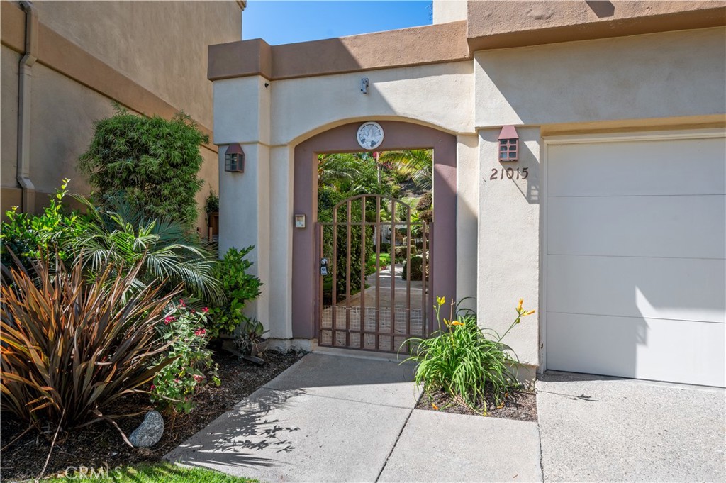 MLS #SB25263094 image #1