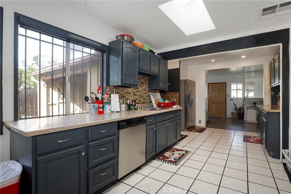 MLS #SB25263213 image #11