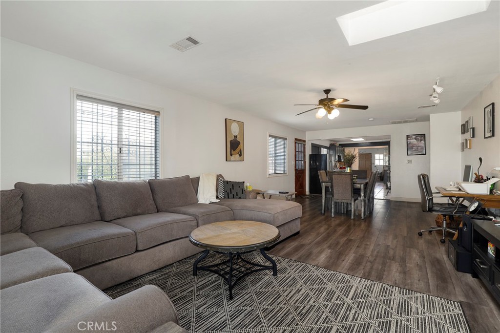 MLS #SB25263213 image #2