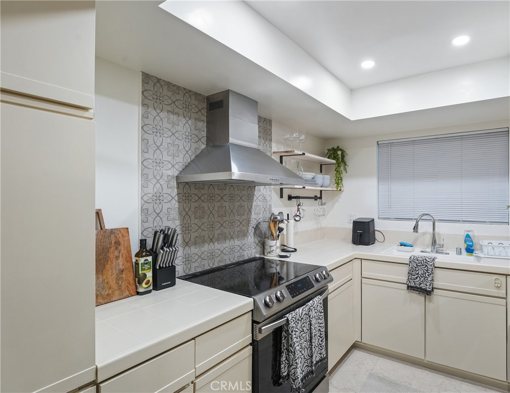 MLS #SB25263254 image #4