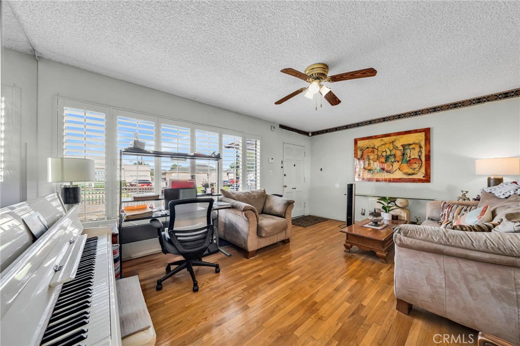 MLS #SB25263793 image #5