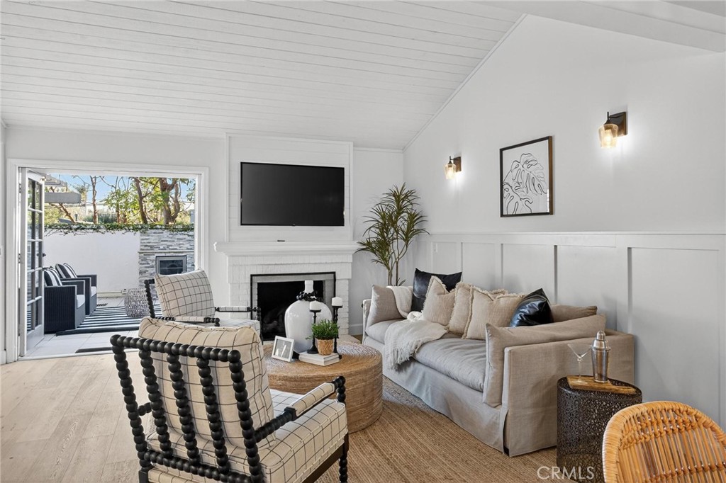 MLS #SB25263868 image #2