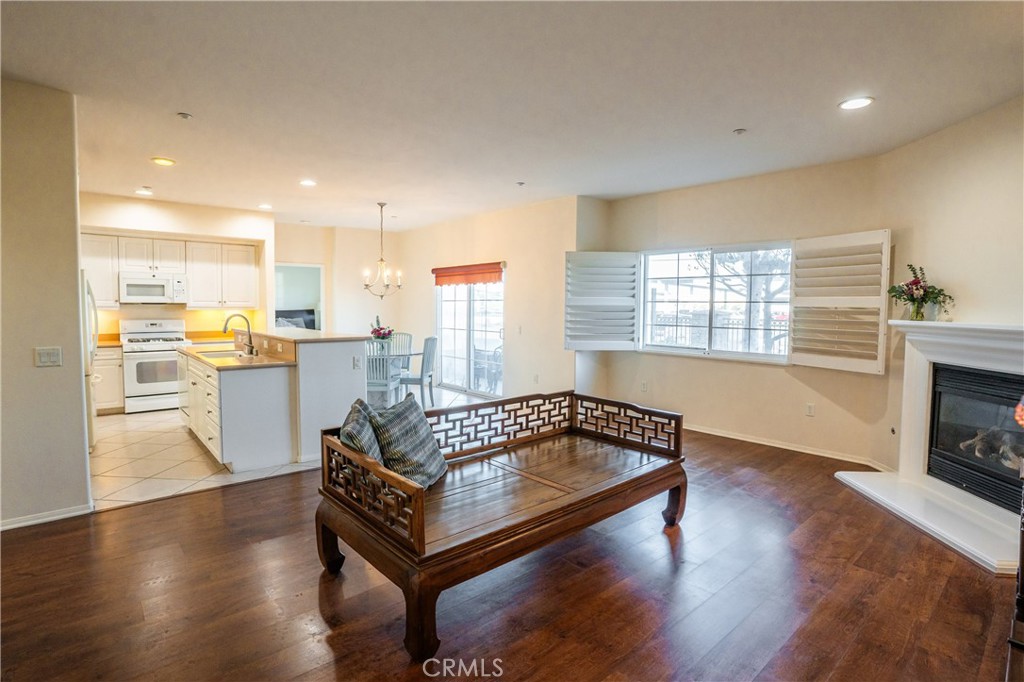 MLS #SB25264546 image #4