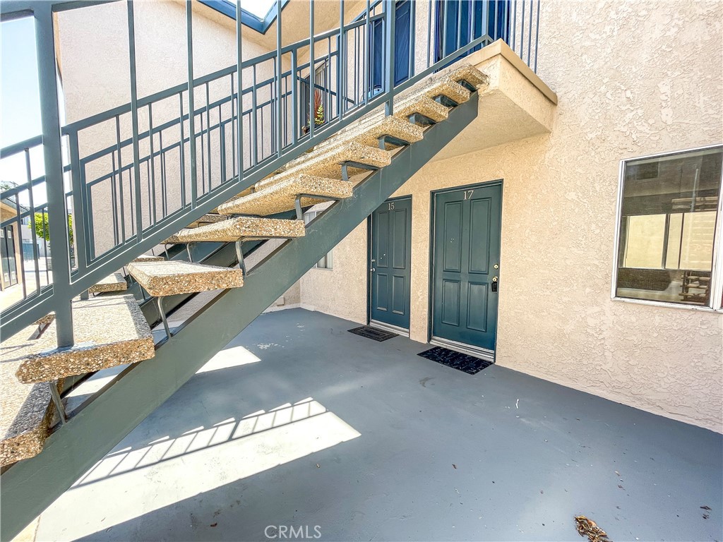 MLS #SB25265700 image #1