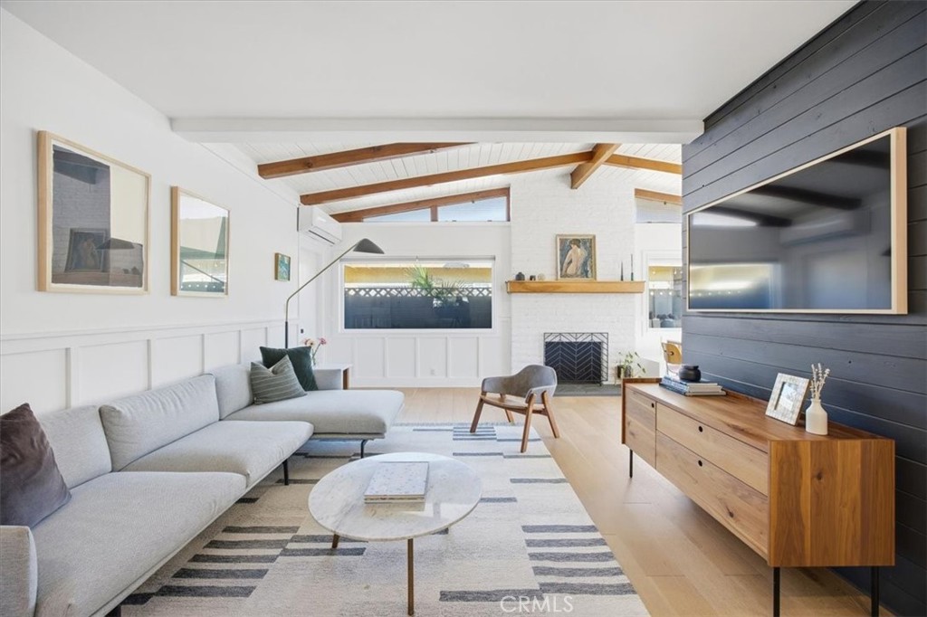 MLS #SB25265886 image #2