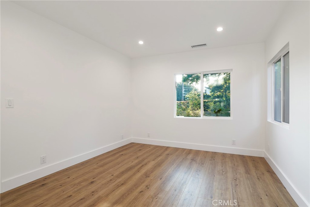 MLS #SB25265887 image #11