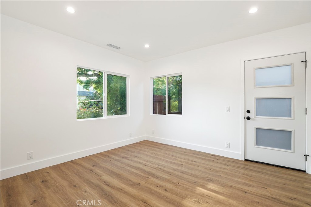 MLS #SB25265887 image #12