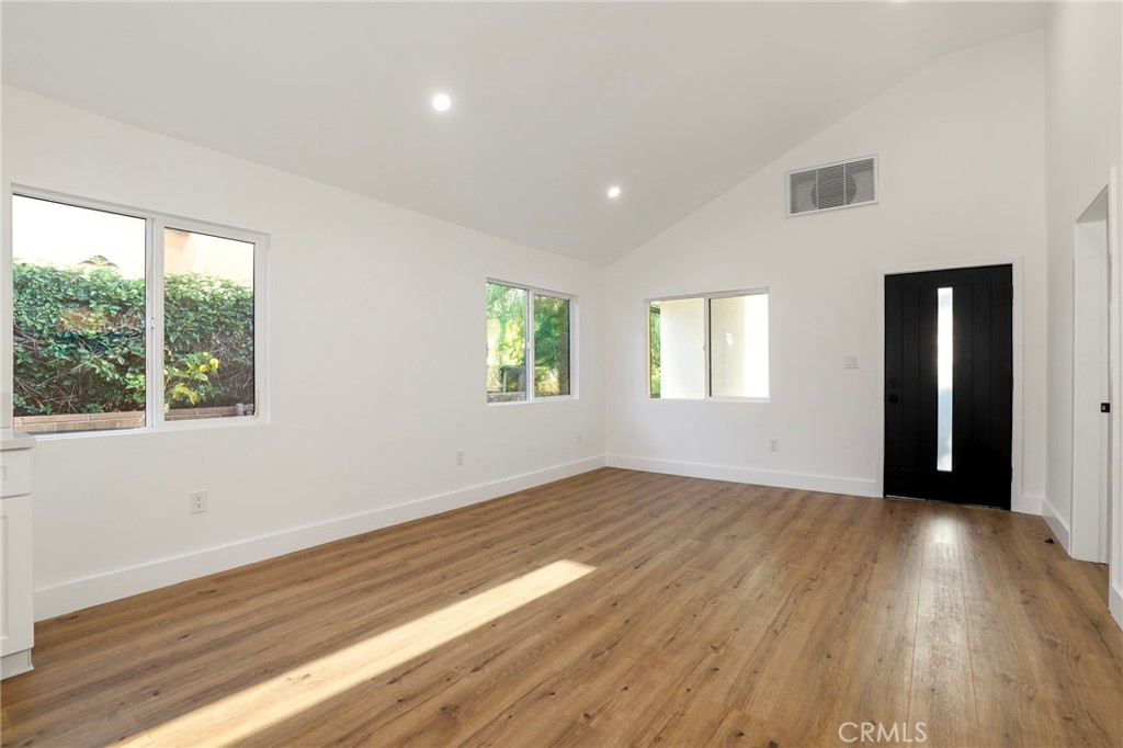 MLS #SB25265887 image #3