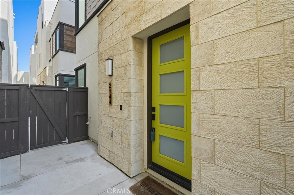 MLS #SB25266221 image #2