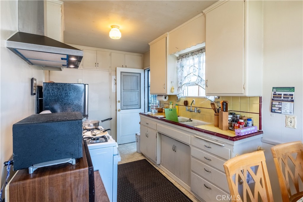 MLS #SB25266409 image #3