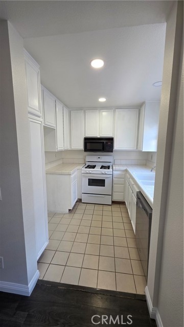 MLS #SB25266789 image #4