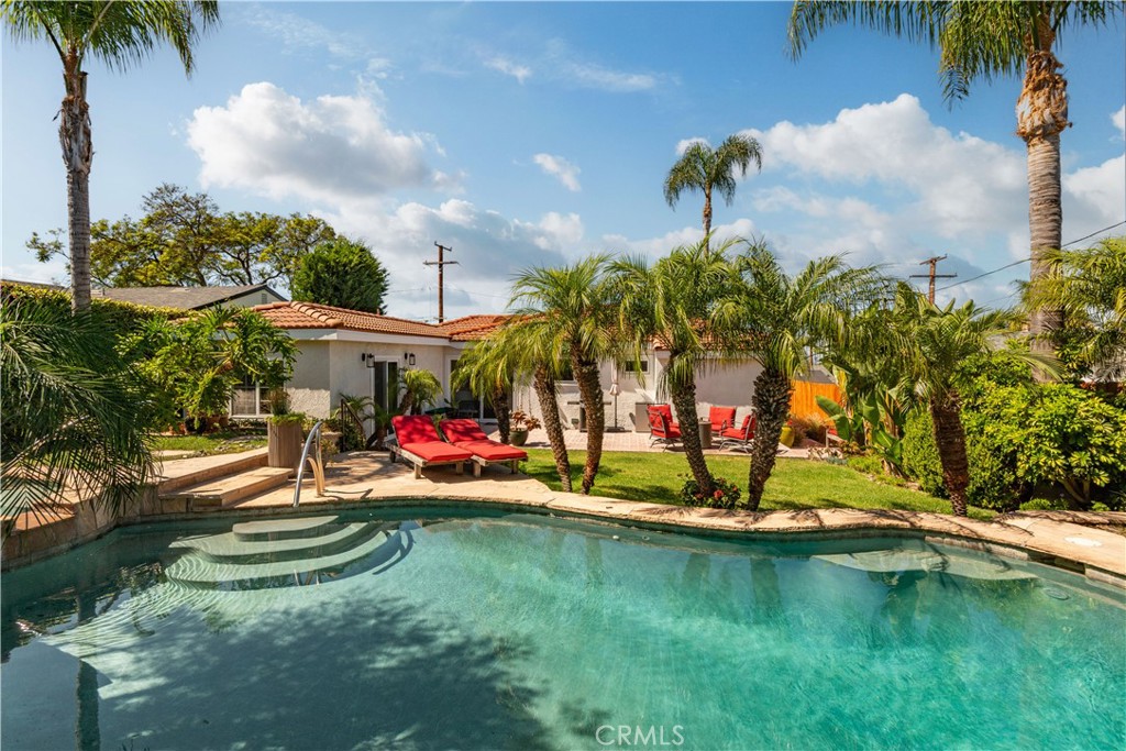 MLS #SB25267025 image #1