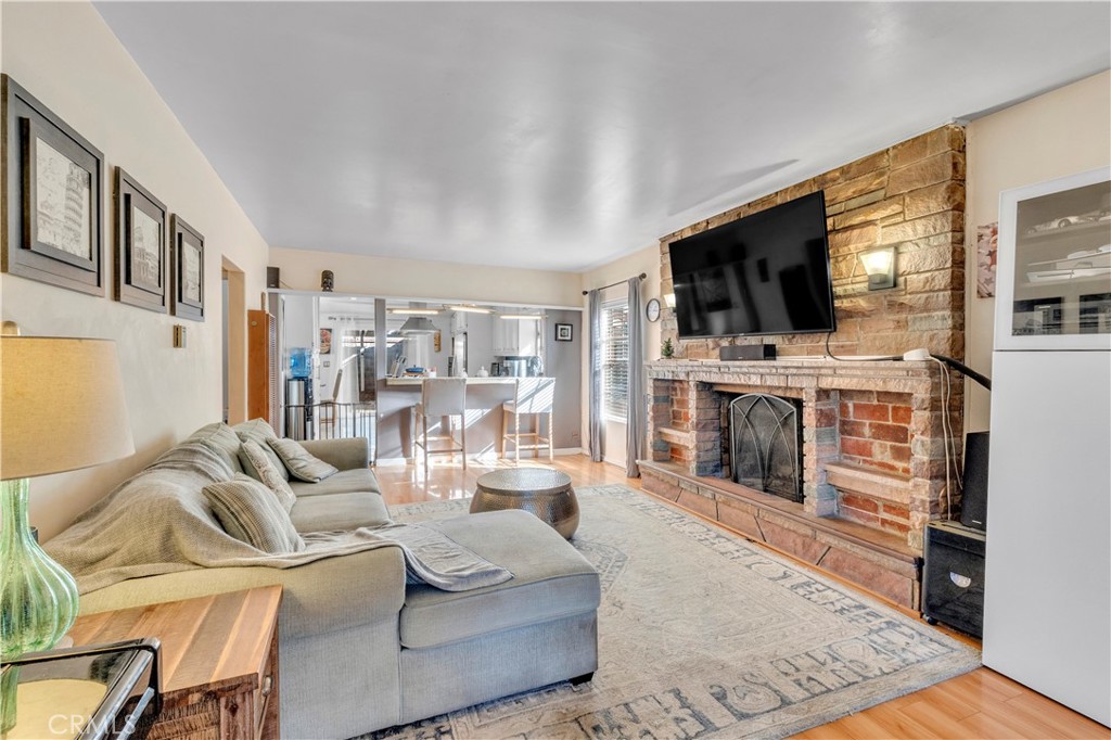 MLS #SB25267271 image #3