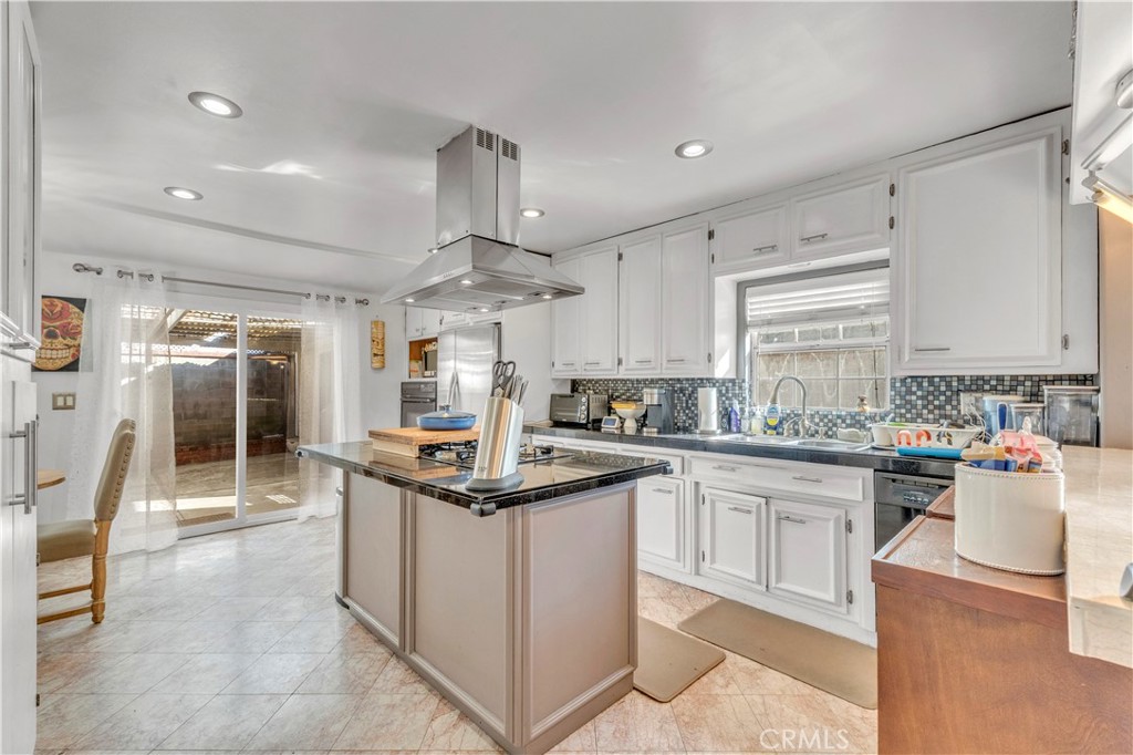 MLS #SB25267271 image #4