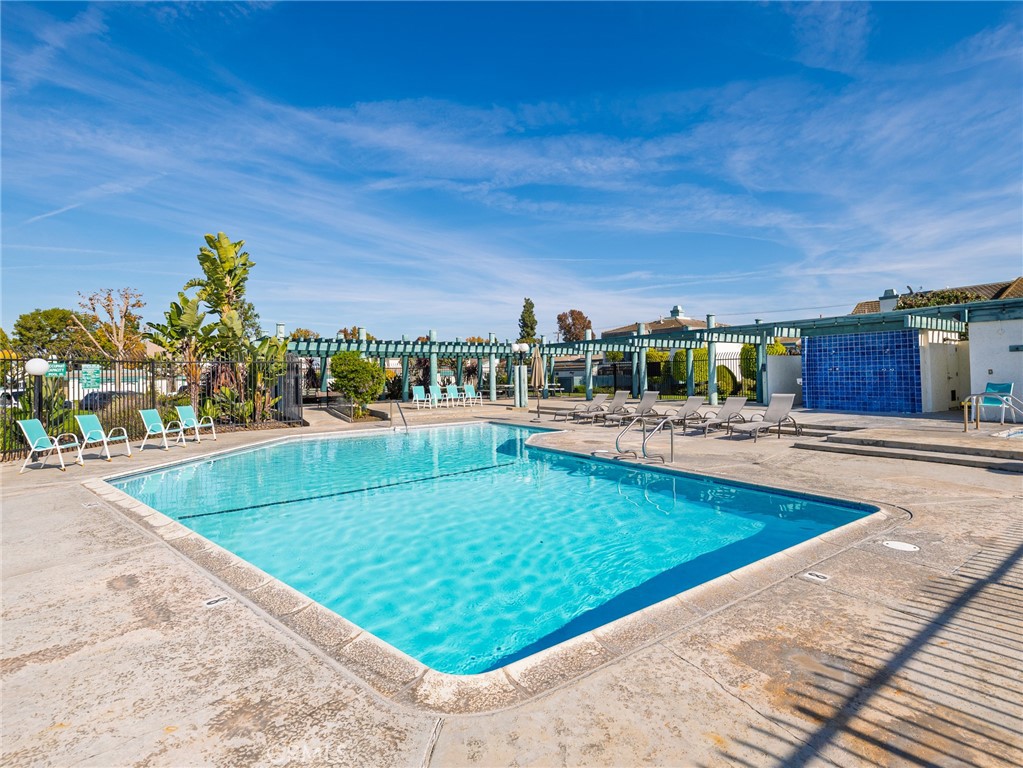 MLS #SB25267336 image #32