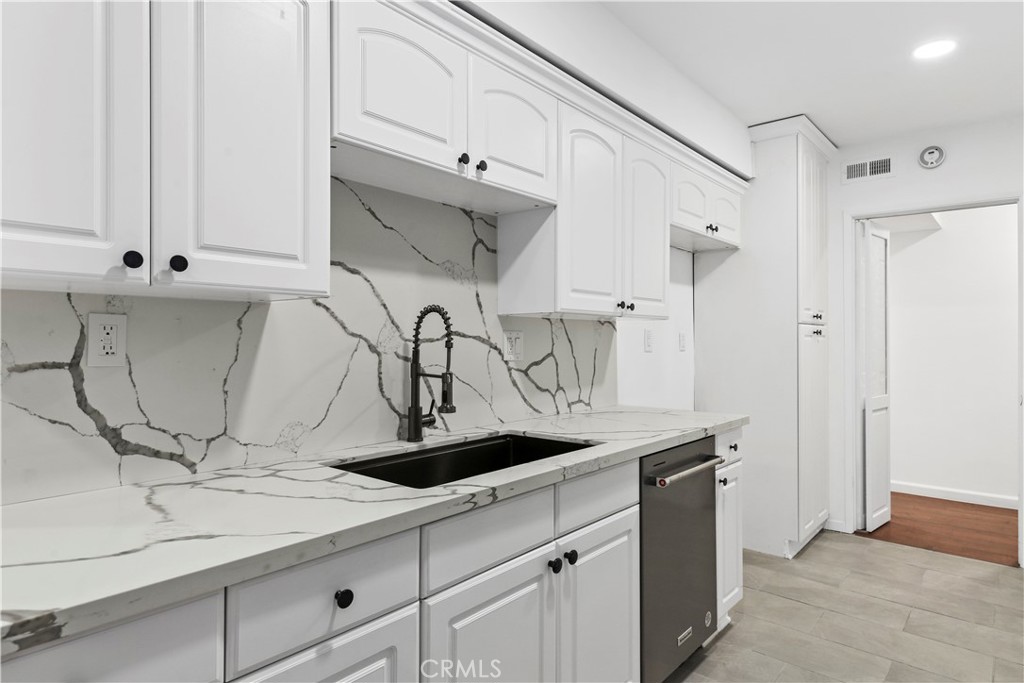 MLS #SB25267355 image #12