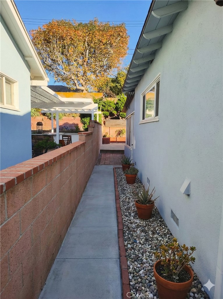 MLS #SB25267434 image #8